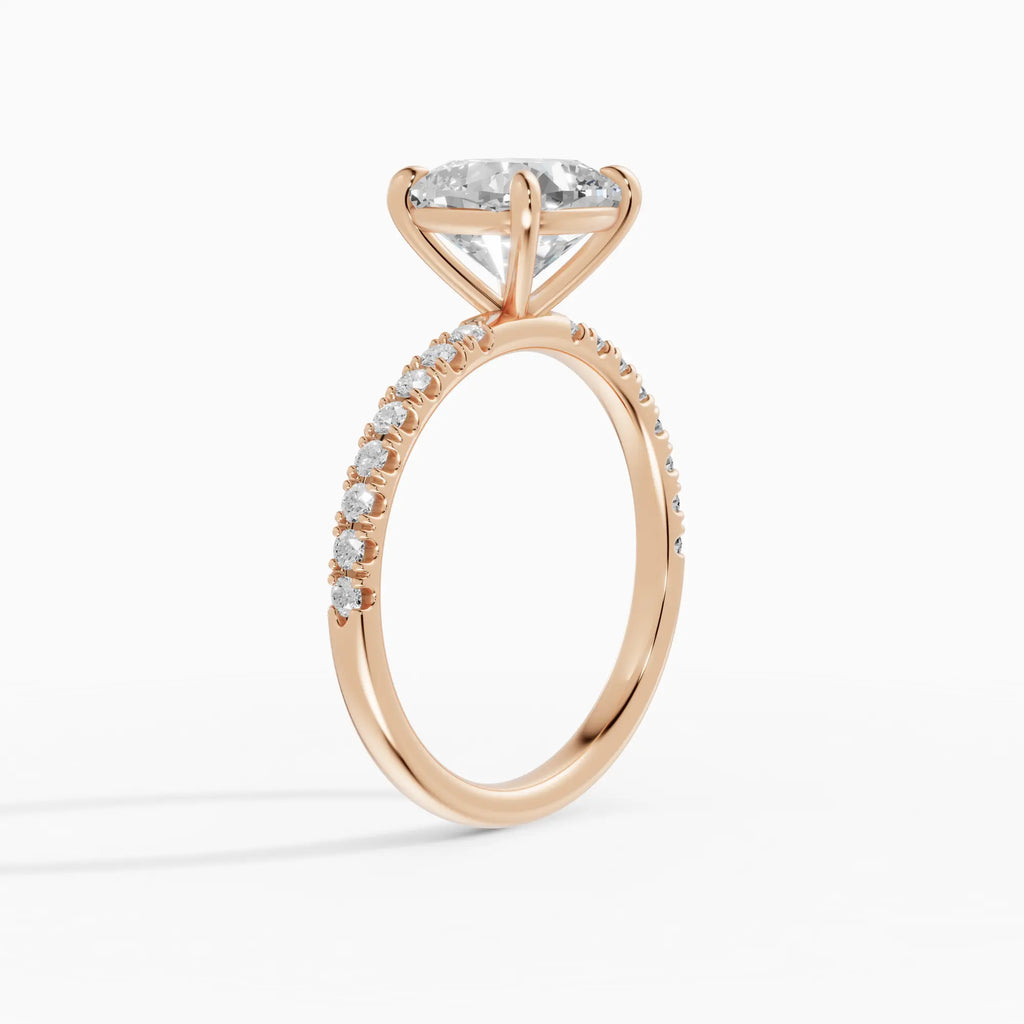 AURORA | Anillo solitario corte cojín medio pavé