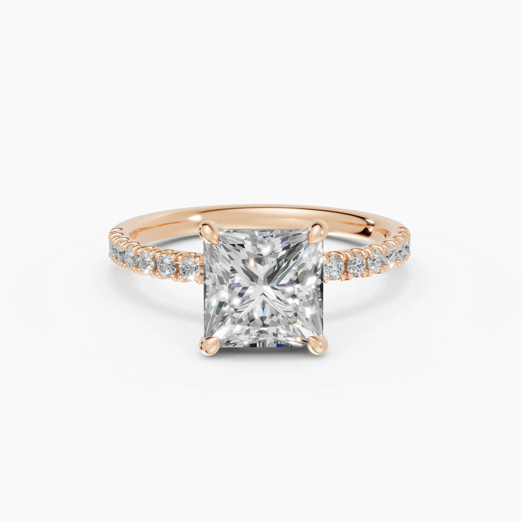 AURORA | Anillo solitario corte princesa medio pavé