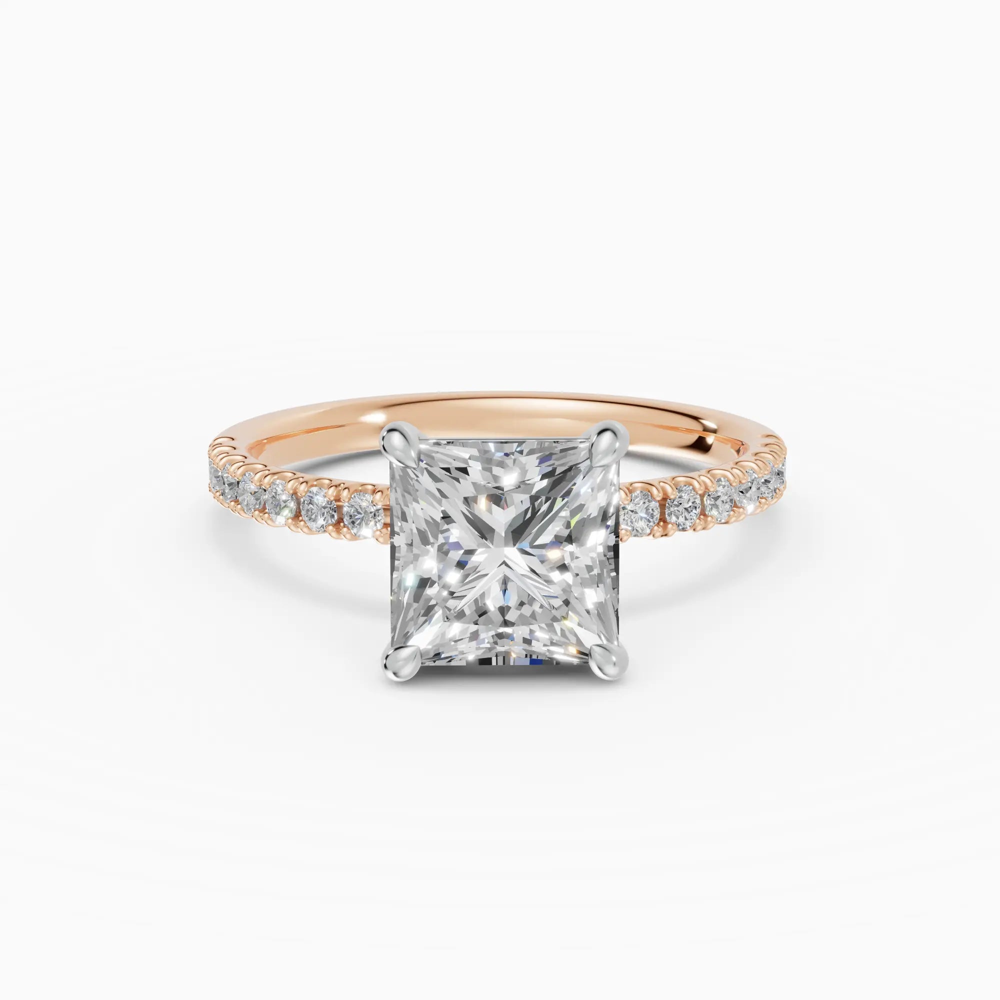 AURORA | Anillo solitario corte princesa medio pavé