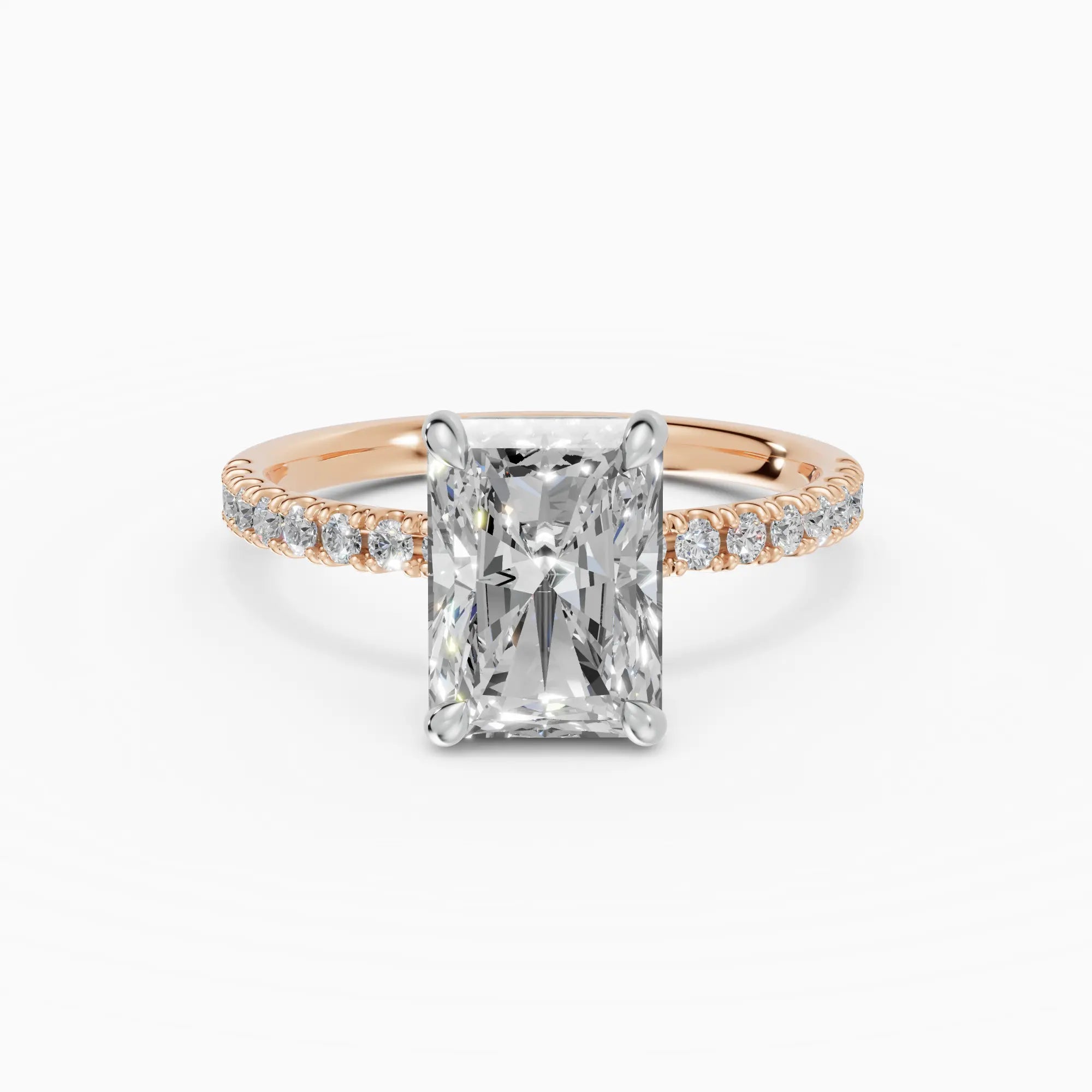 AURORA | Anillo solitario corte radiante medio pavé