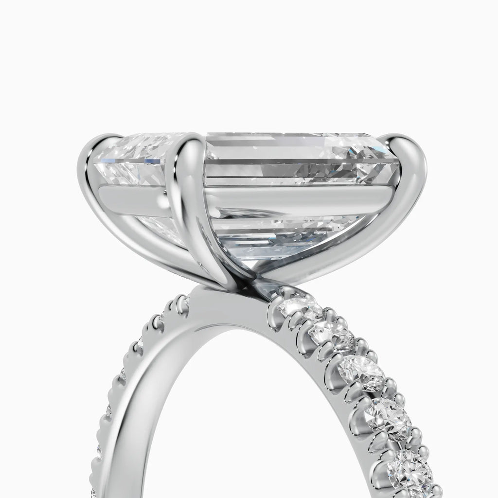 Anillo de compromiso AURORA esmeralda solitario corte medio pavé - vista trasera
