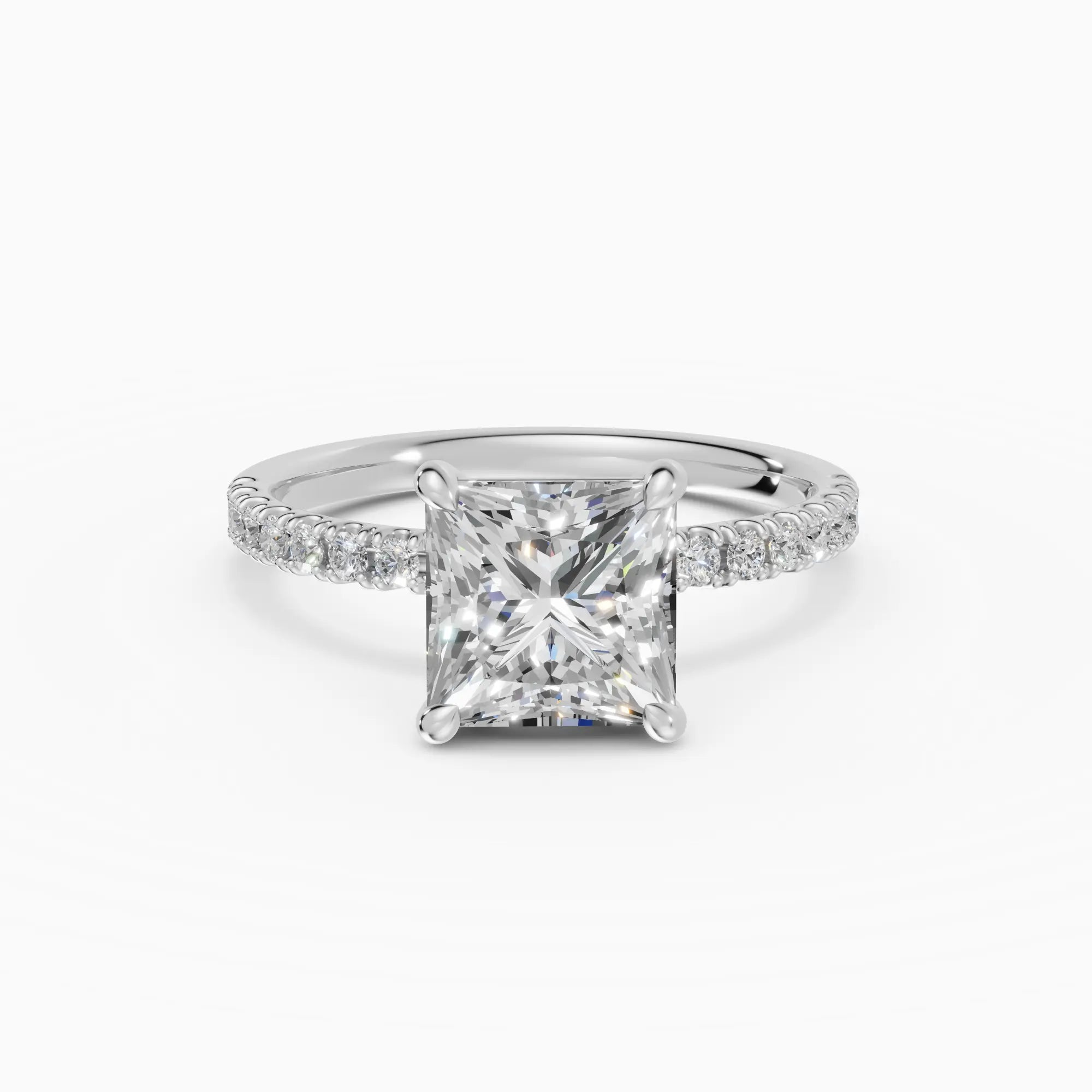 AURORA | Anillo solitario corte princesa medio pavé