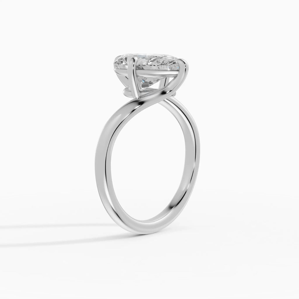 AXIS | Anillo pera con engaste compás bypass