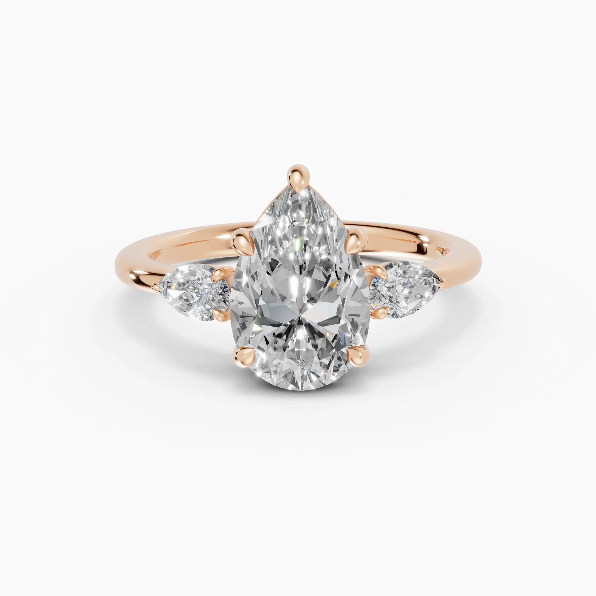 Anillo de compromiso ELARA pera trilogía - primer plano