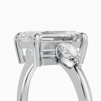 Anillo de compromiso ELARA esmeralda trilogía