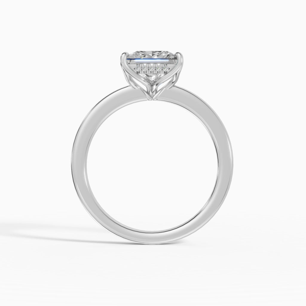 Anillo de compromiso Flora en oro blanco con diamante corte princesa de 2 quilates vista superior