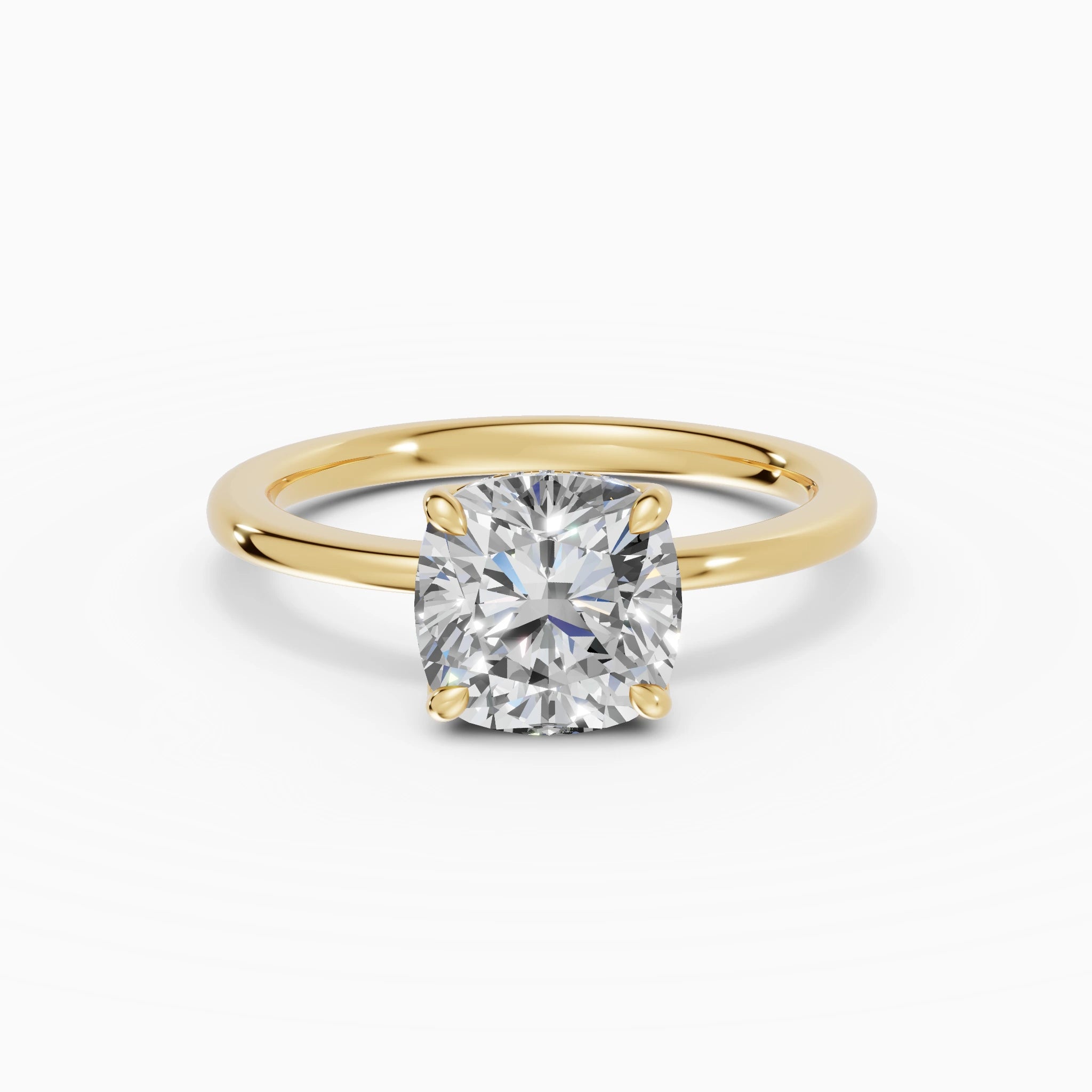 Anillo de compromiso Flora en oro amarillo con diamante corte cojín de 2 quilates detalle del aro