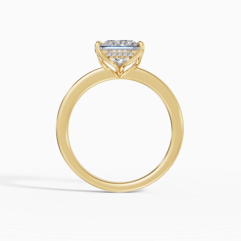 Anillo de compromiso Flora en oro amarillo con diamante corte princesa de 2 quilates vista superior