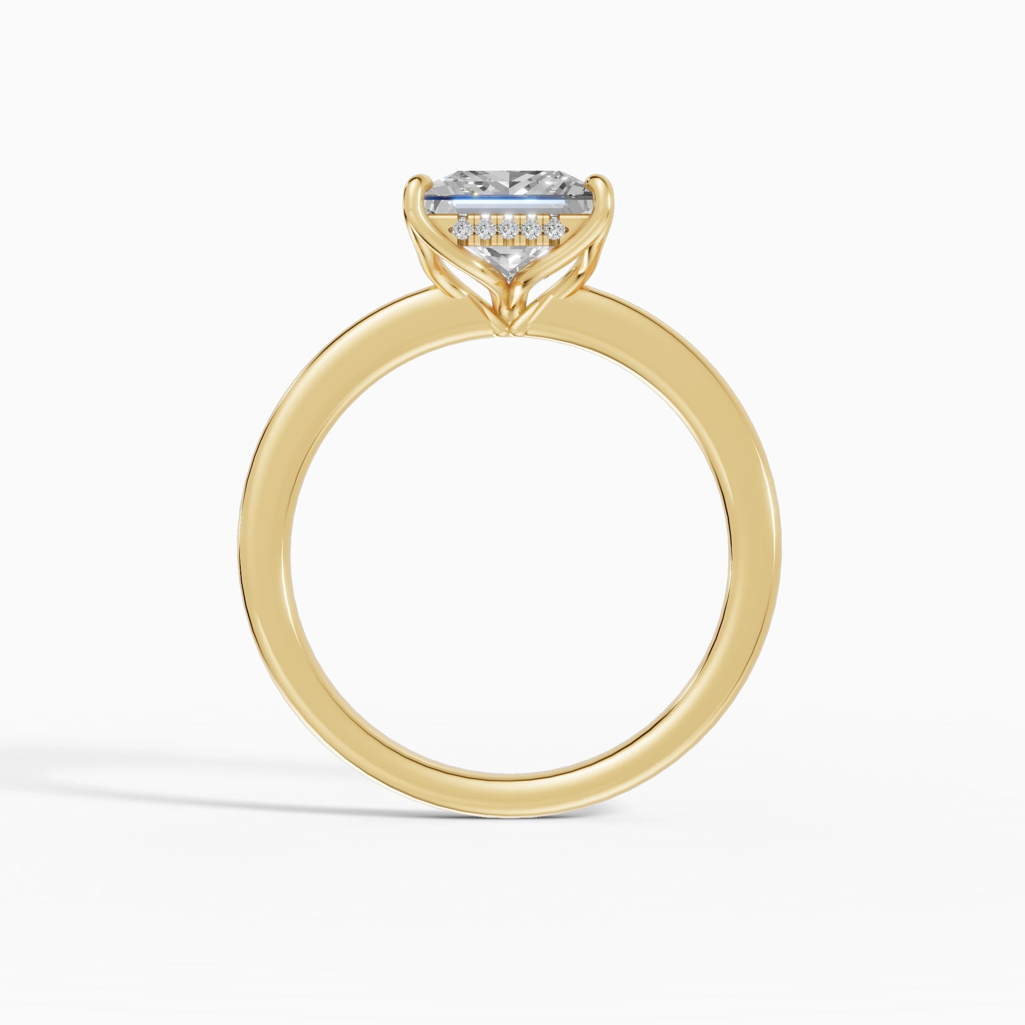 Anillo de compromiso Flora en oro amarillo con diamante corte princesa de 2 quilates vista superior