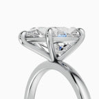 Anillo de compromiso GAIA pera solitario en oro blanco 18k - detalle engaste