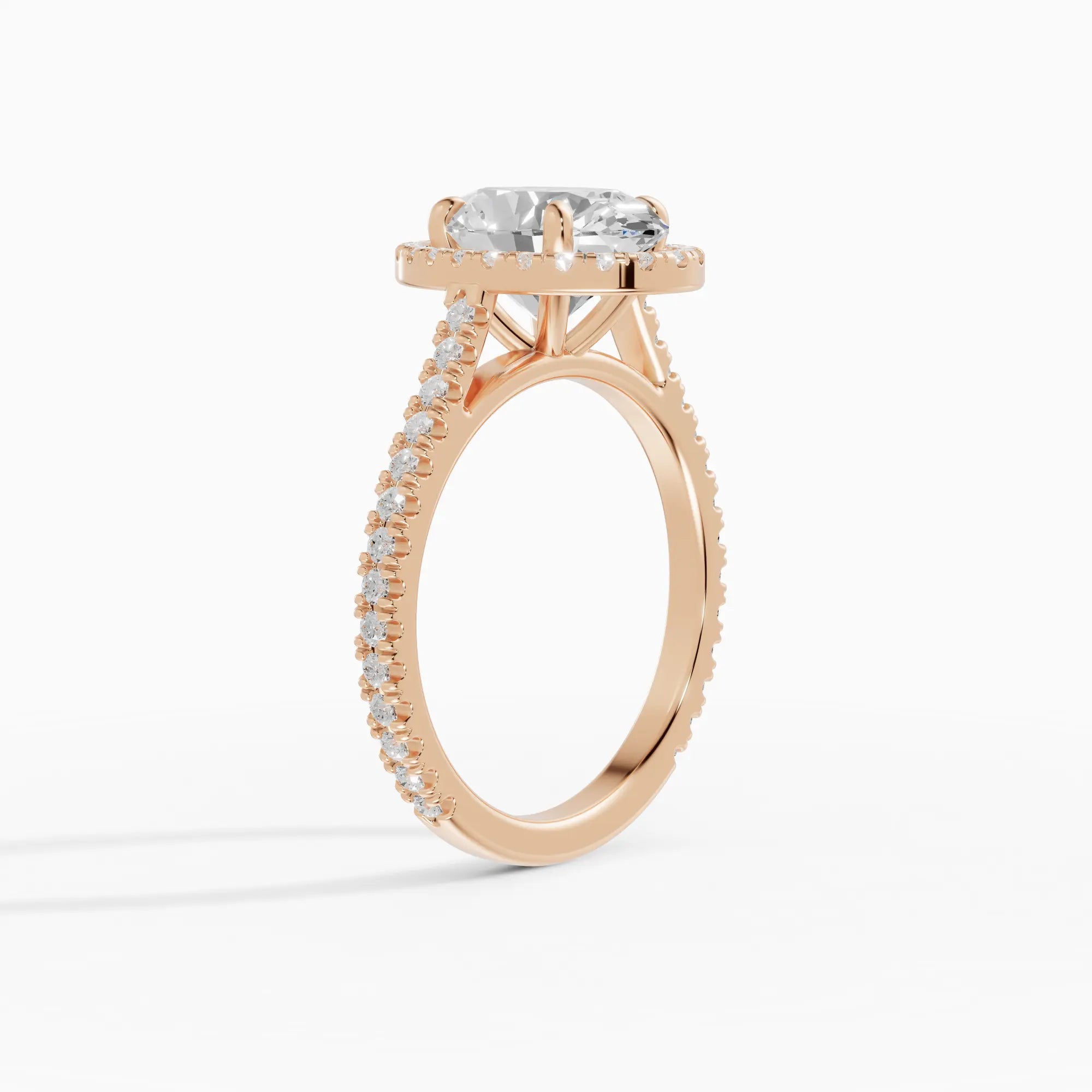 HELIA | Anillo halo oval con catedral