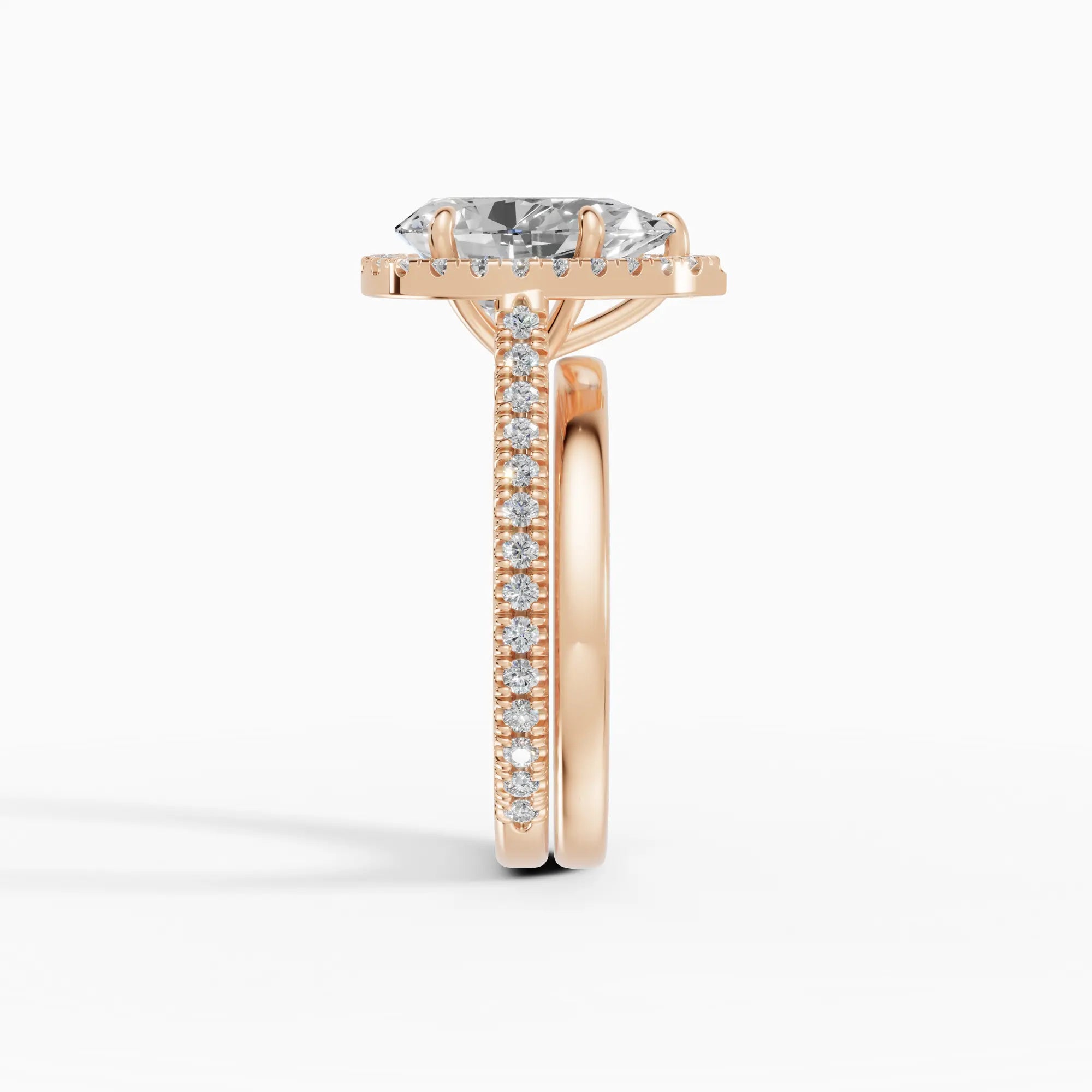 HELIA | Anillo halo pera con catedral