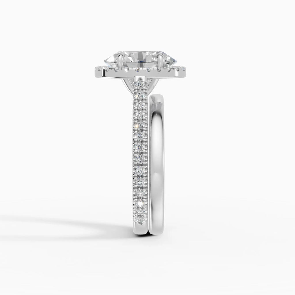 HELIA | Anillo halo oval con catedral