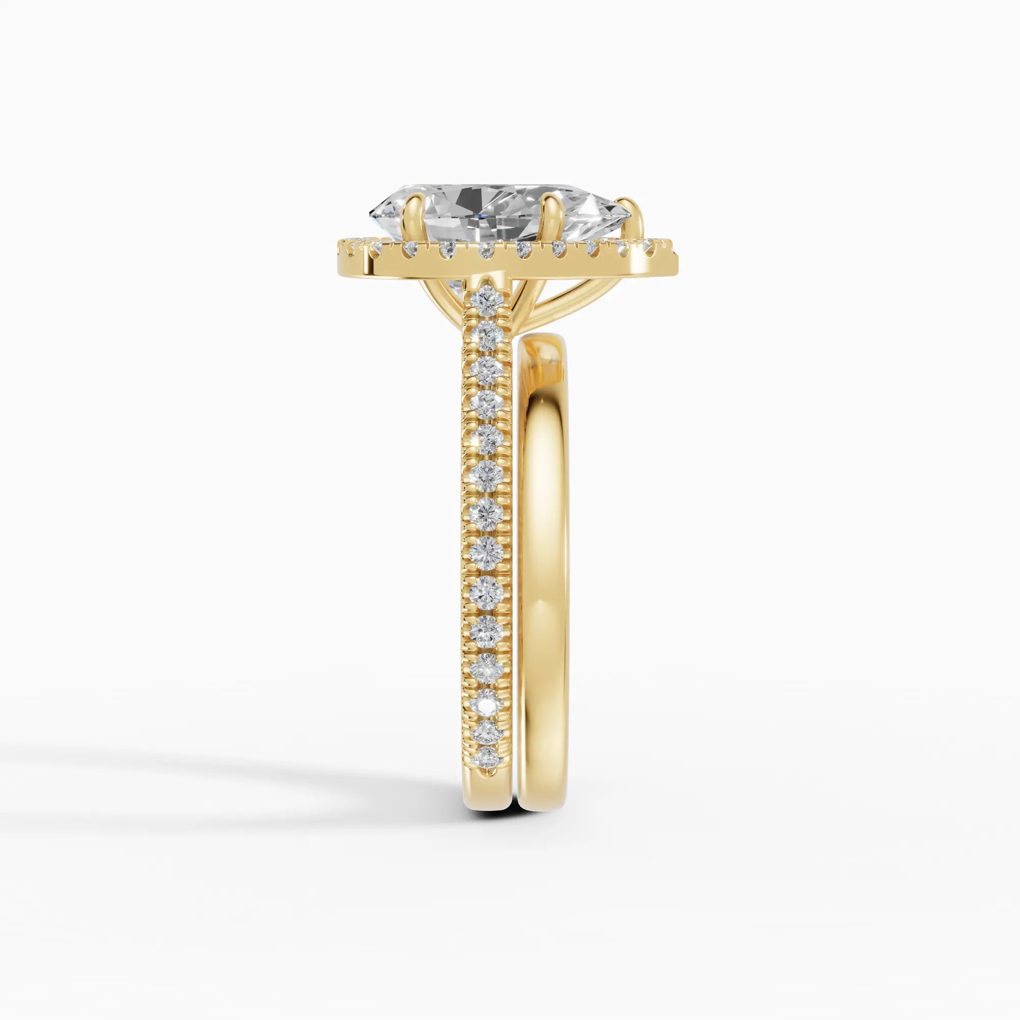 HELIA | Anillo halo pera con catedral