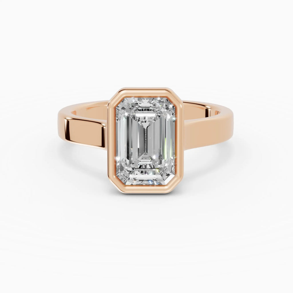 Anillo de compromiso HERA esmeralda solitario biselado - primer plano