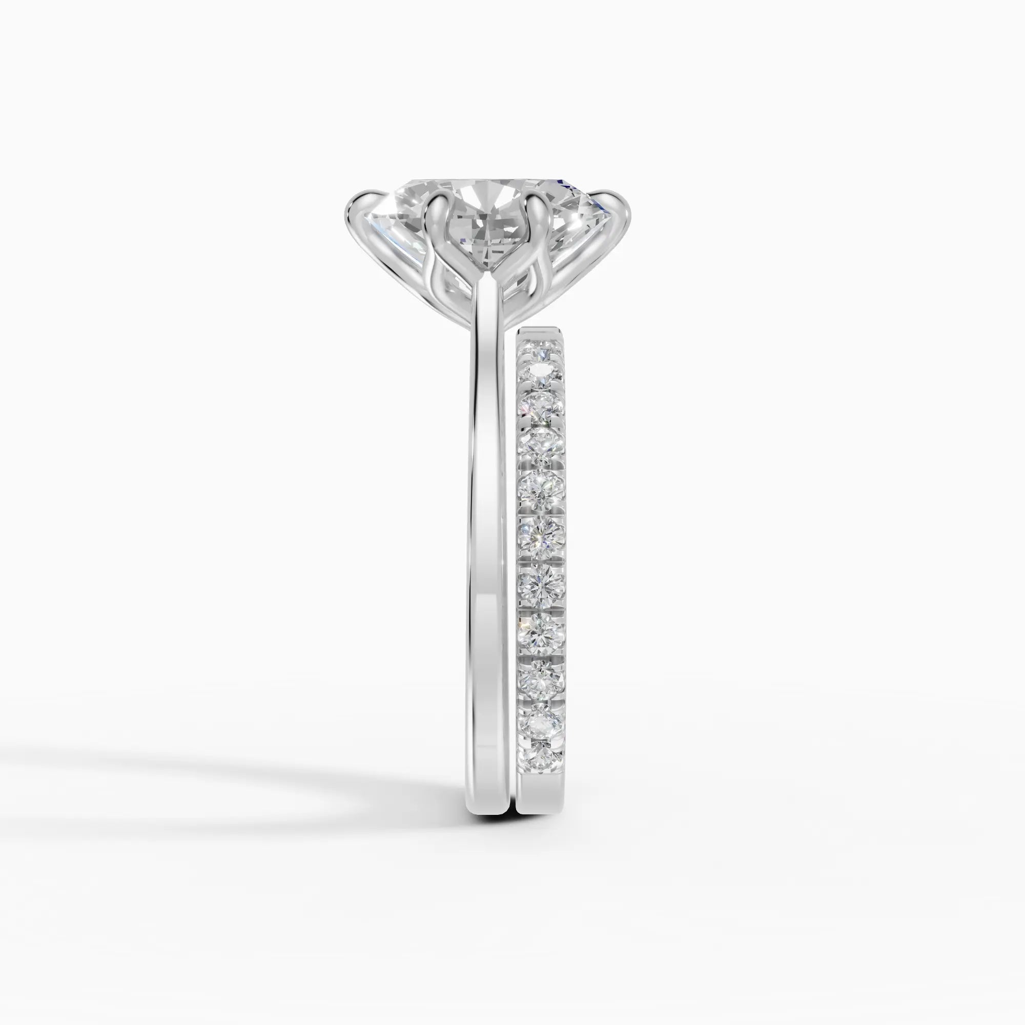 MAGNOLIA | Anillo oval engaste floral