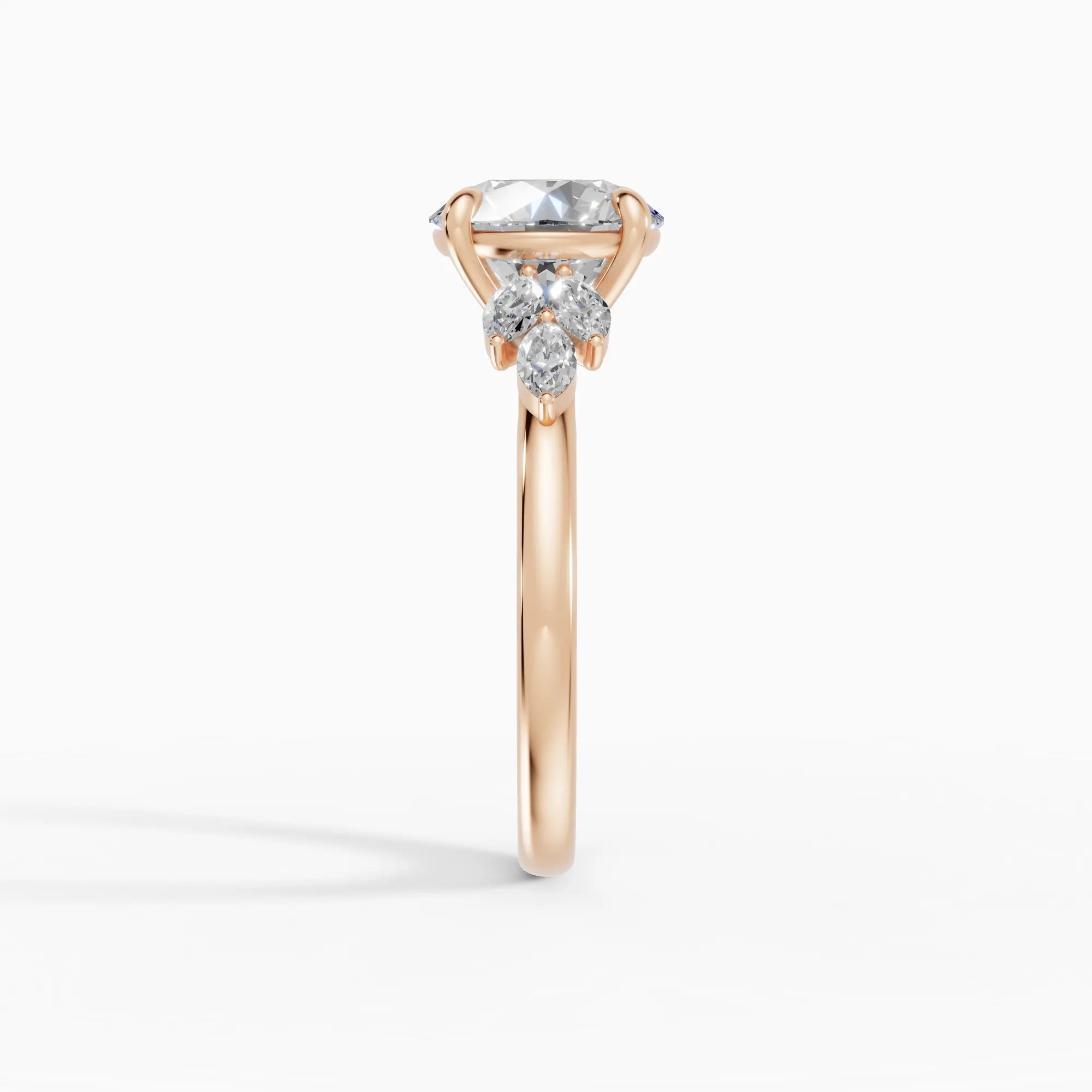 Anillo de compromiso VESTA brillante clúster - contexto