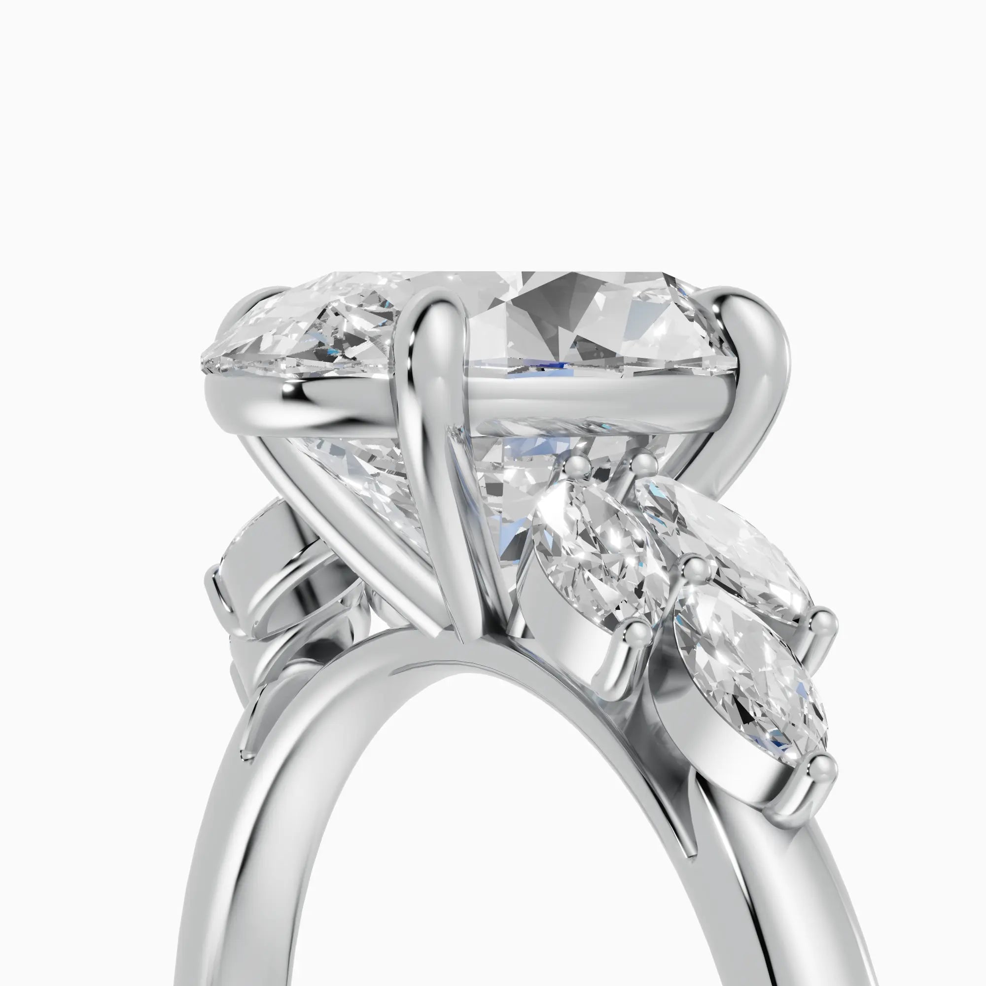 Anillo de compromiso VESTA oval clúster - vista trasera