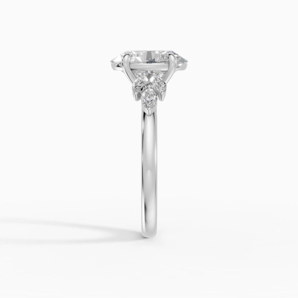Anillo de compromiso VESTA oval clúster - primer plano