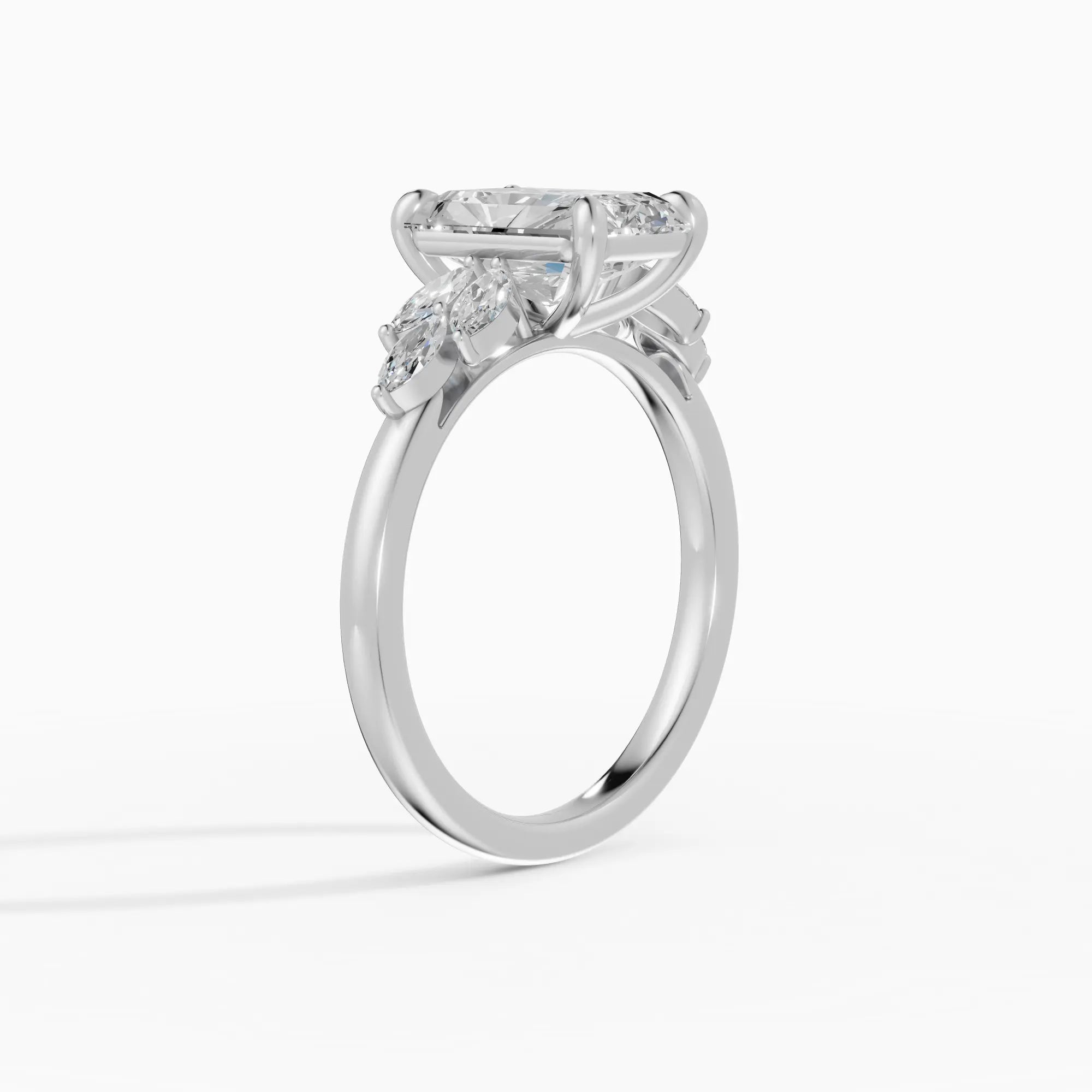 VESTA | Anillo clúster radiante