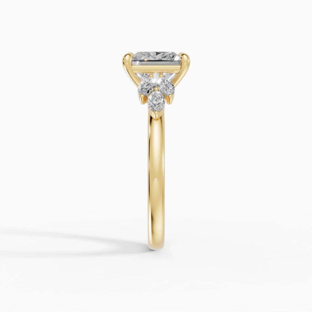 Anillo de compromiso VESTA princesa clúster en oro rosa 18k - vista superior