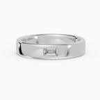 LUX engagement ring in white gold 4 mm with emerald cut diamond 2 x 4 mm
