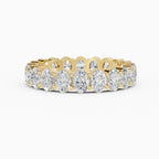 Alianza eternity en oro amarillo 18k con diamantes ovales en toda la banda, vista frontal - BRAVORA joyeria
