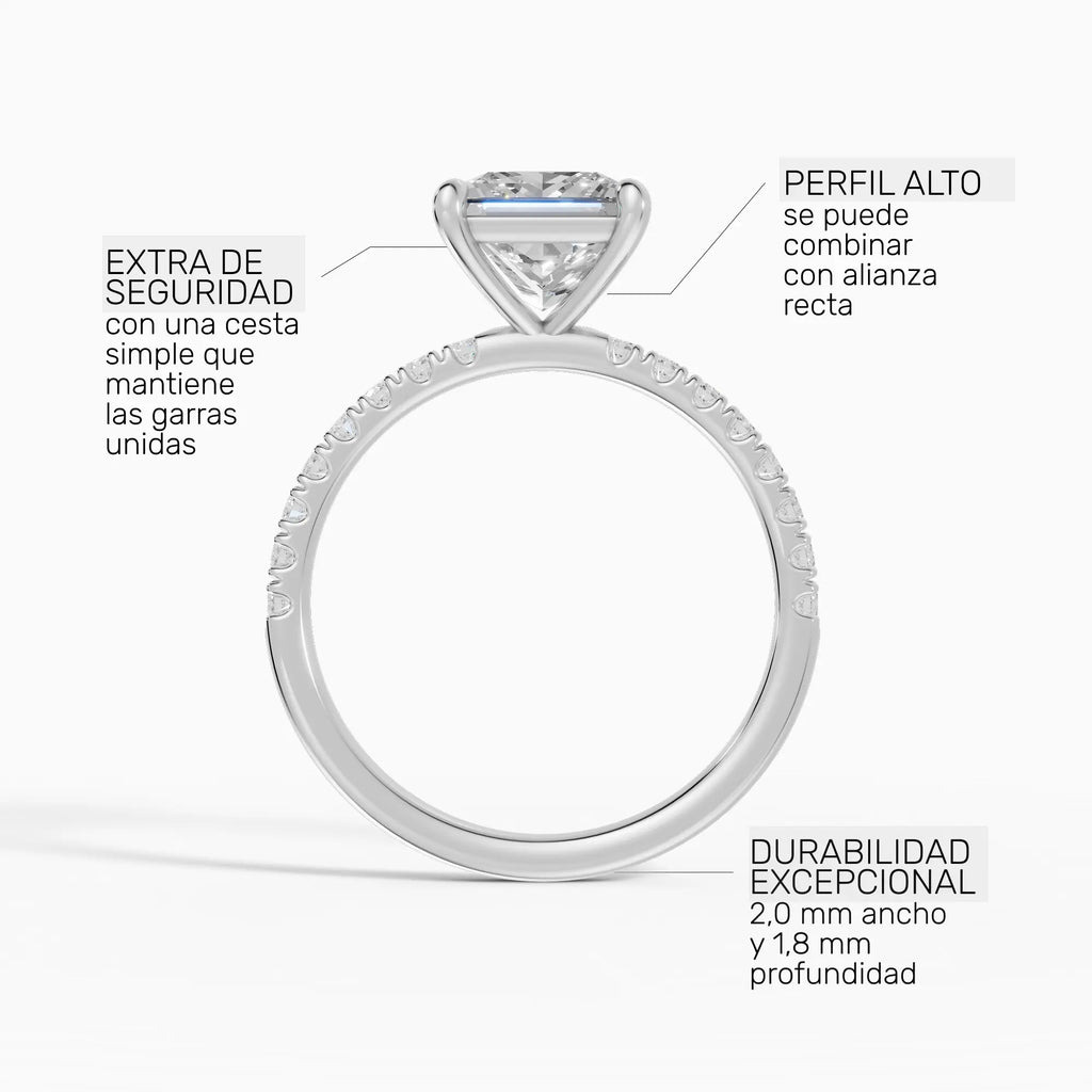 AURORA | Anillo solitario corte princesa medio pavé