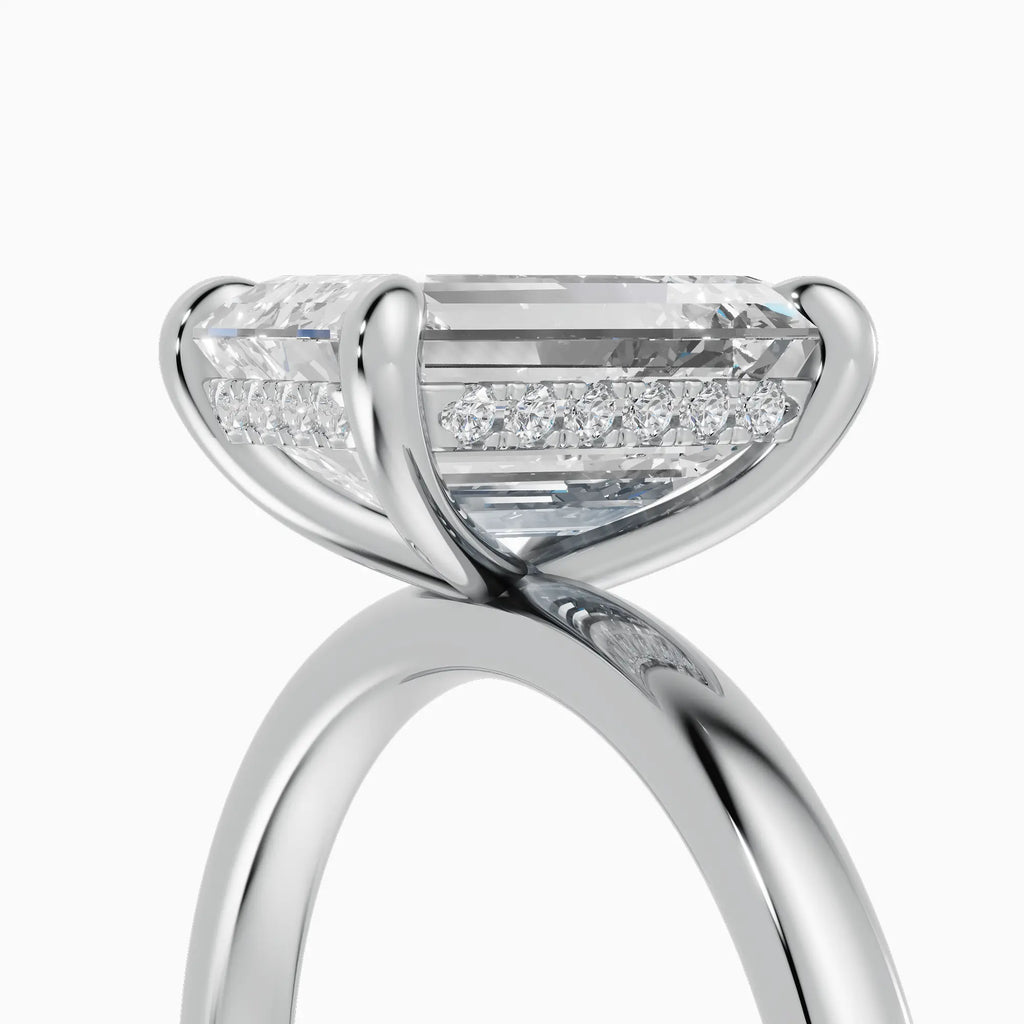 Anillo de compromiso THEIA esmeralda solitario halo escondido - vista trasera