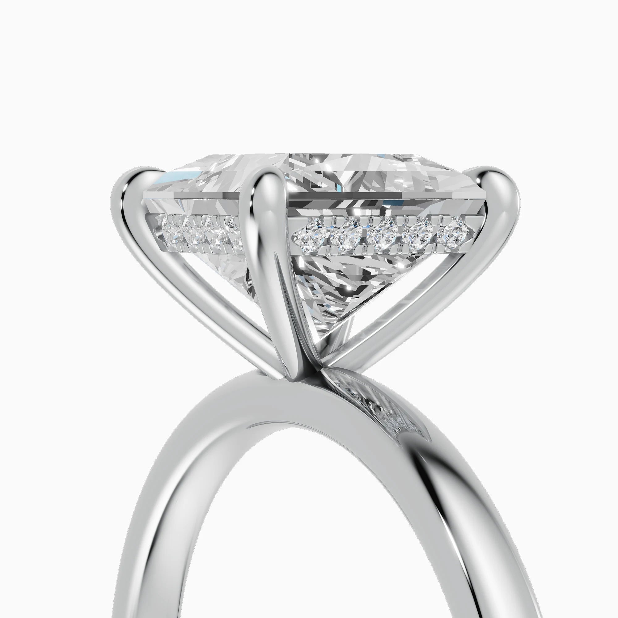 THEIA | Anillo solitario halo escondido princesa