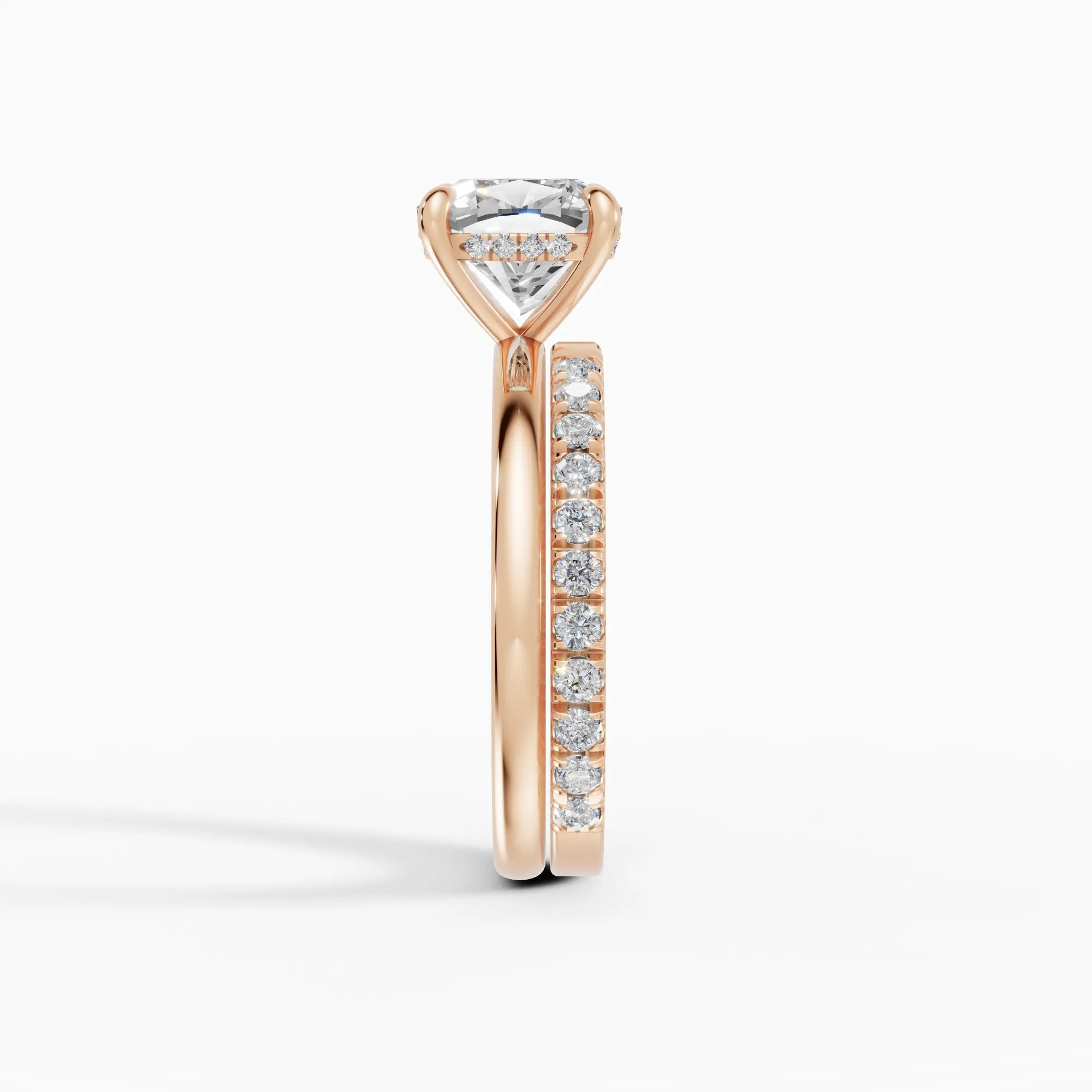 Anillo de compromiso THEIA cojín solitario halo escondido - contexto