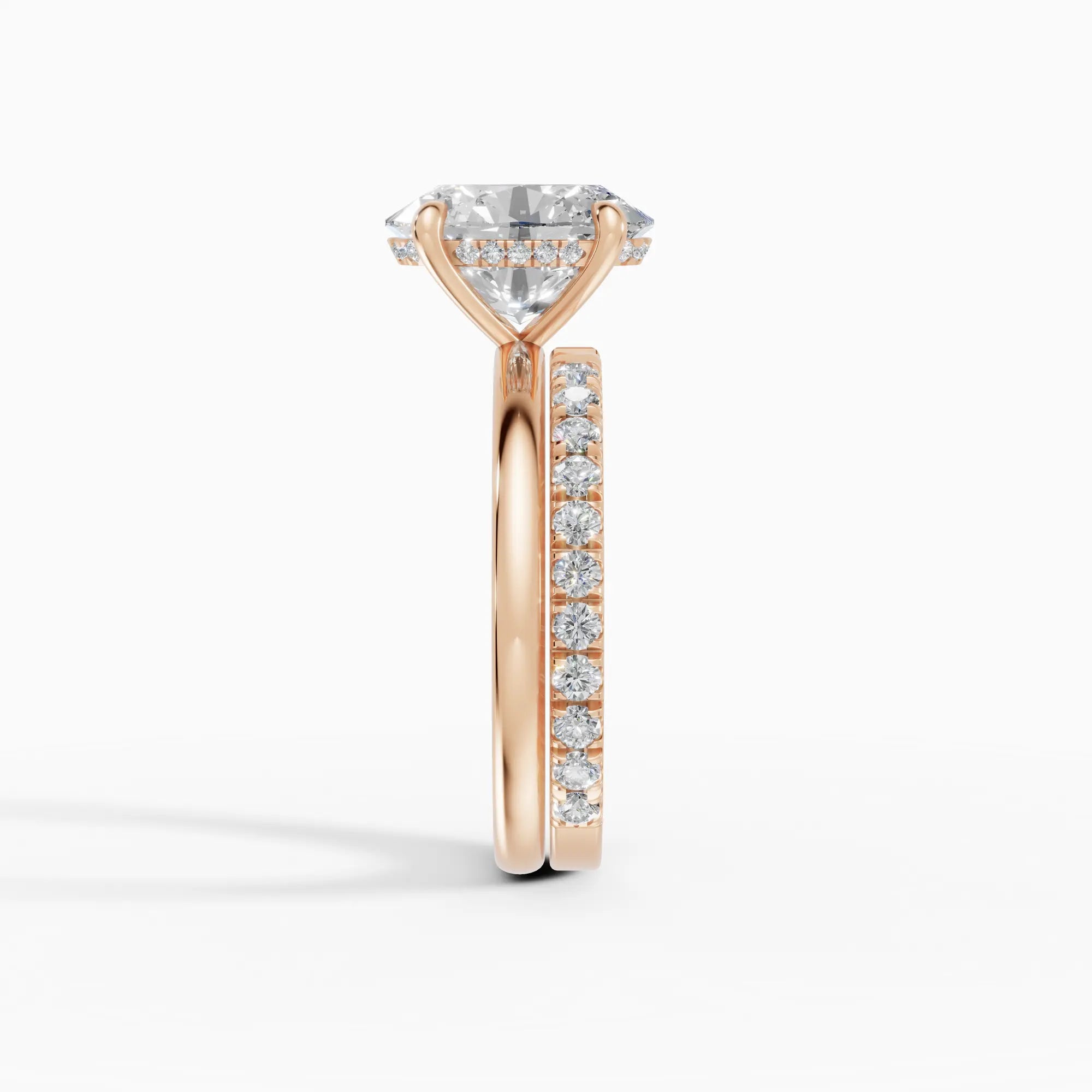 THEIA | Anillo solitario halo escondido oval