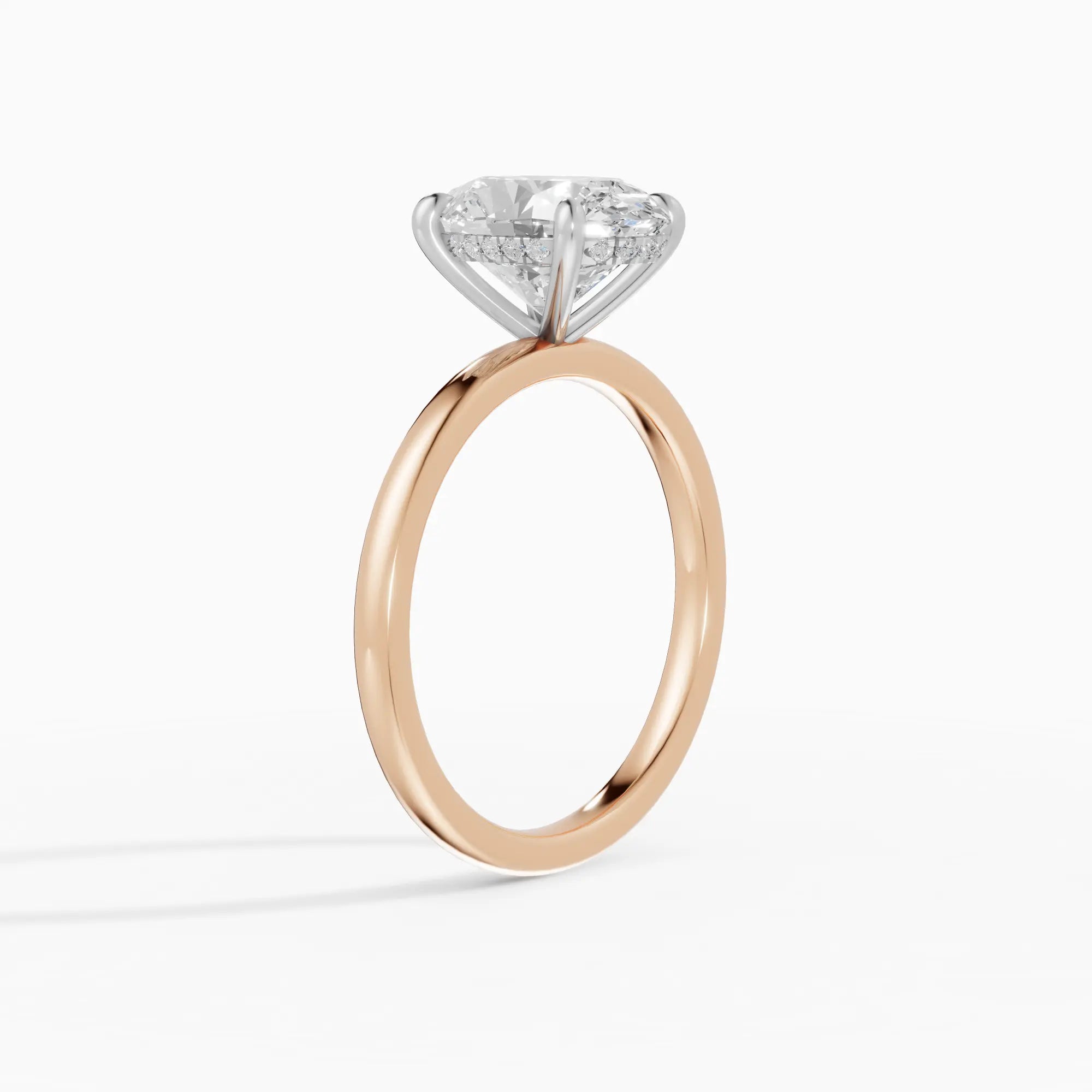 Anillo de compromiso THEIA oval solitario halo escondido