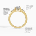 Anillo de compromiso ELARA oval trilogía - puesto en mano