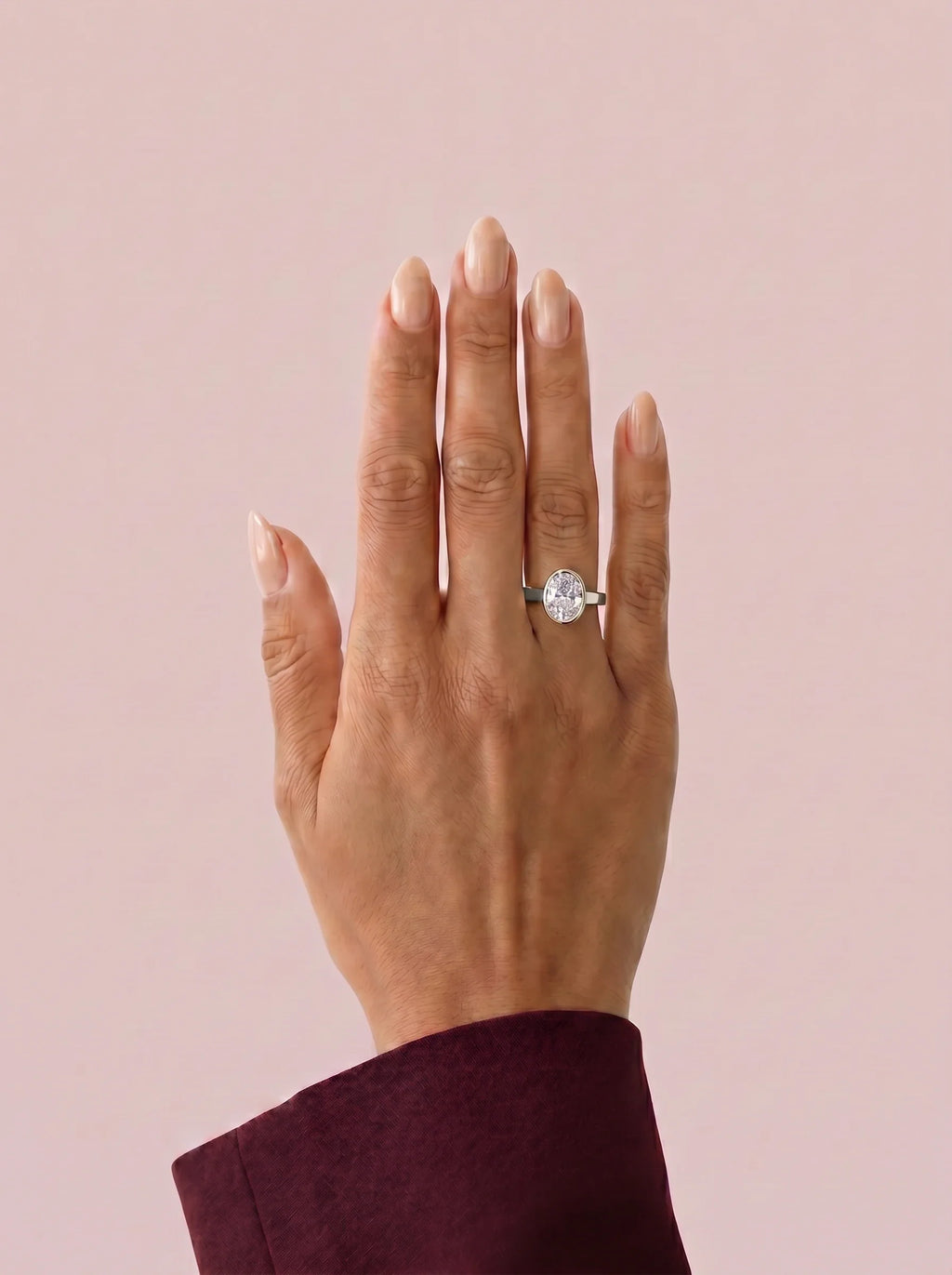 HERA Oval Oro blanco hero