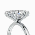 Anillo de compromiso THEIA marquesa solitario halo escondido - vista trasera