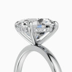 Anillo de compromiso THEIA oval solitario halo escondido - vista trasera