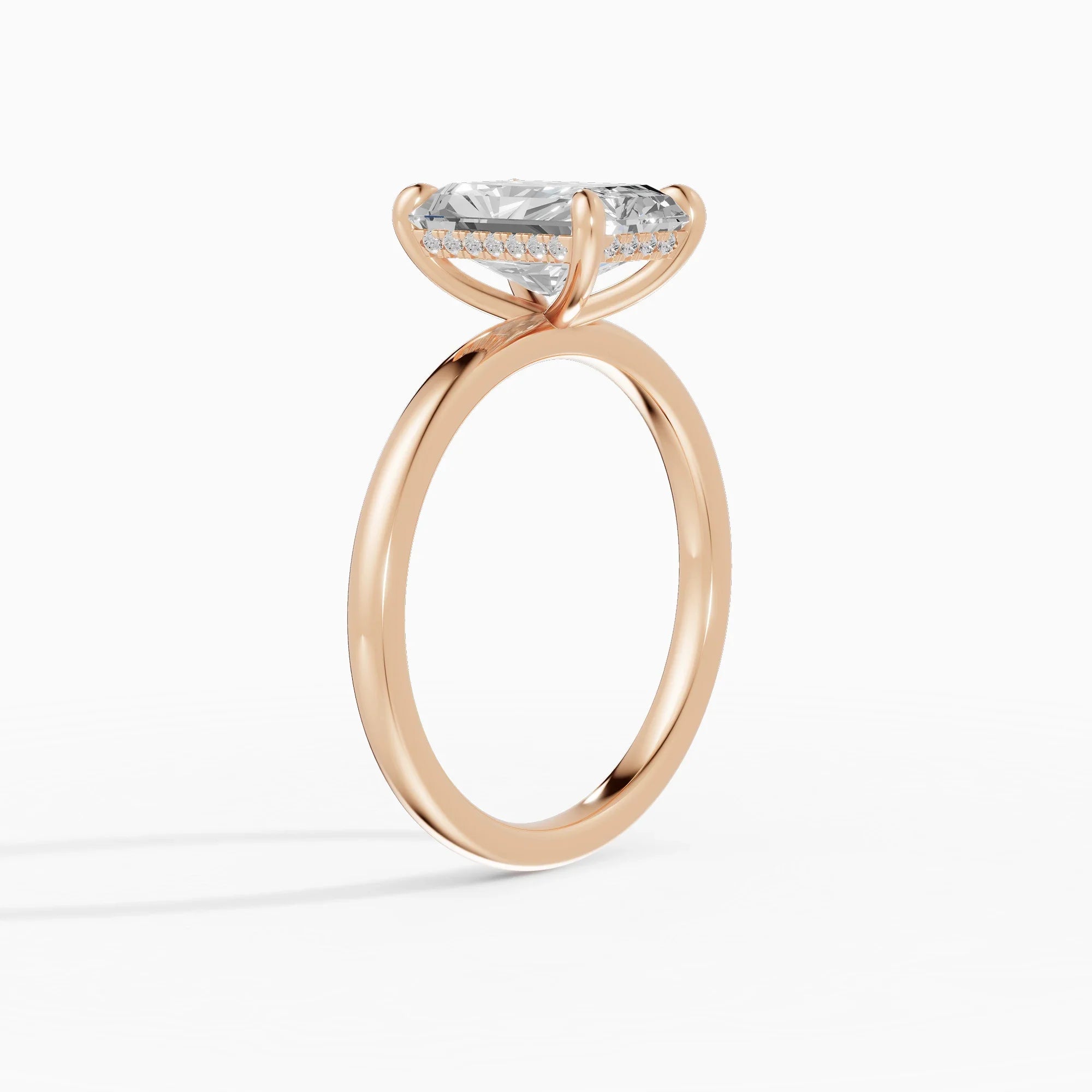 Anillo de compromiso THEIA radiante solitario halo escondido - comparativa