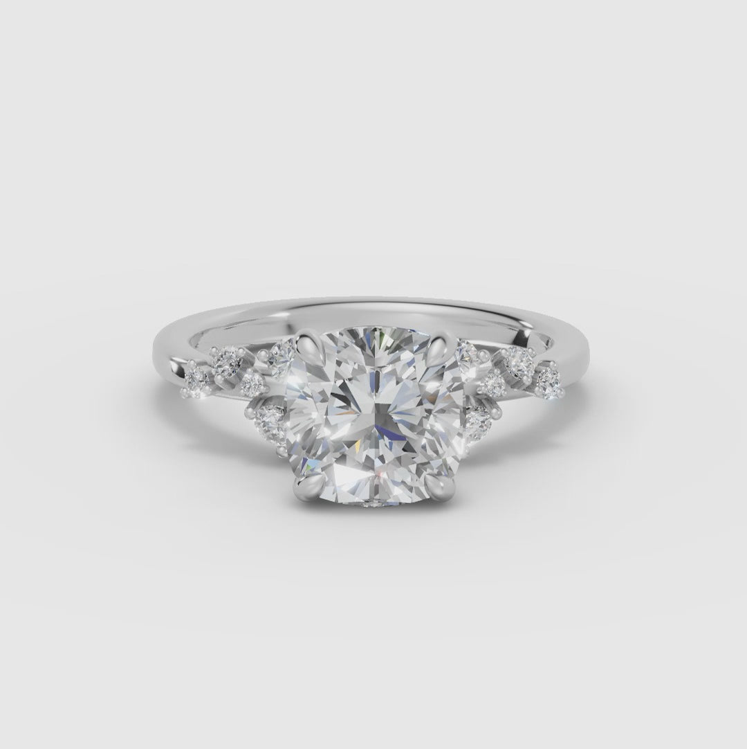 JASMINE | Anillo clúster cojín