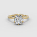 Anillo de compromiso MAGNOLIA brillante solitario engaste floral en oro amarillo - vídeo