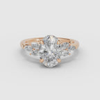 Vídeo 360° del anillo de compromiso VESTA oval clúster en oro rosa