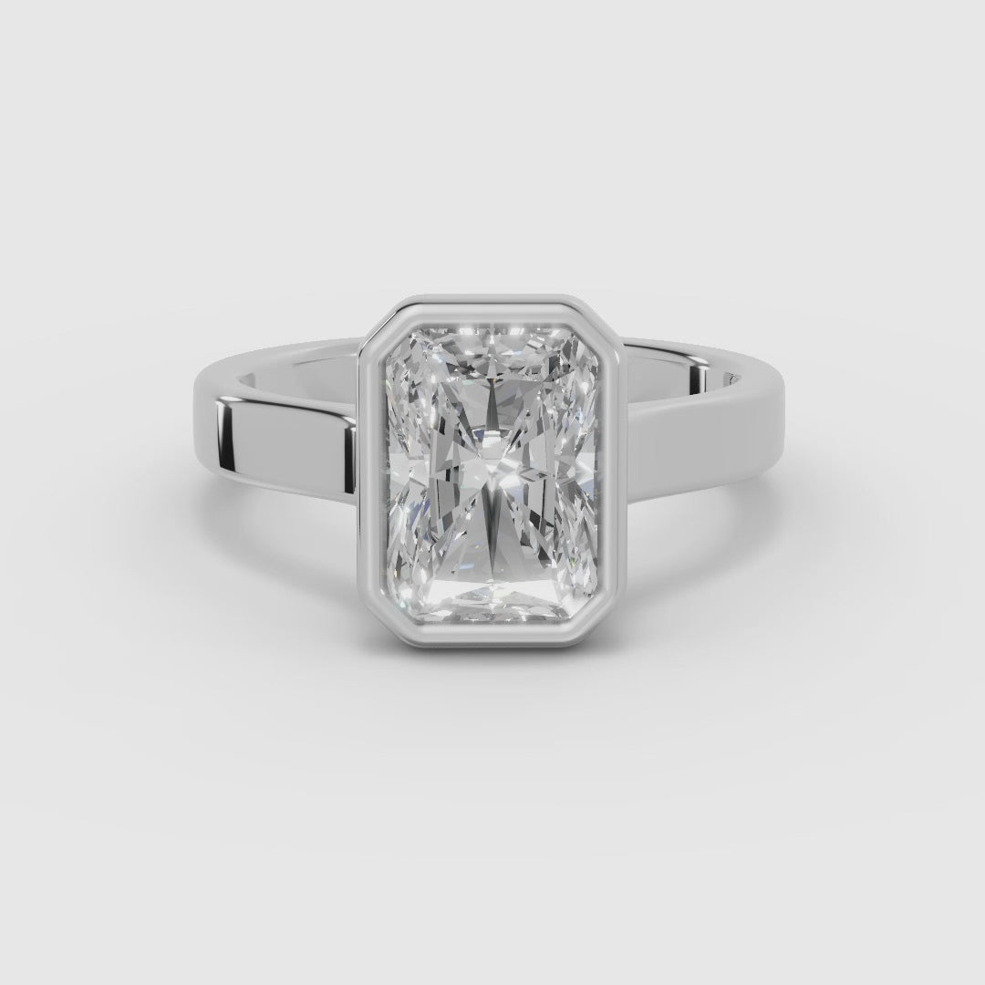 HERA | Anillo solitario radiante biselado