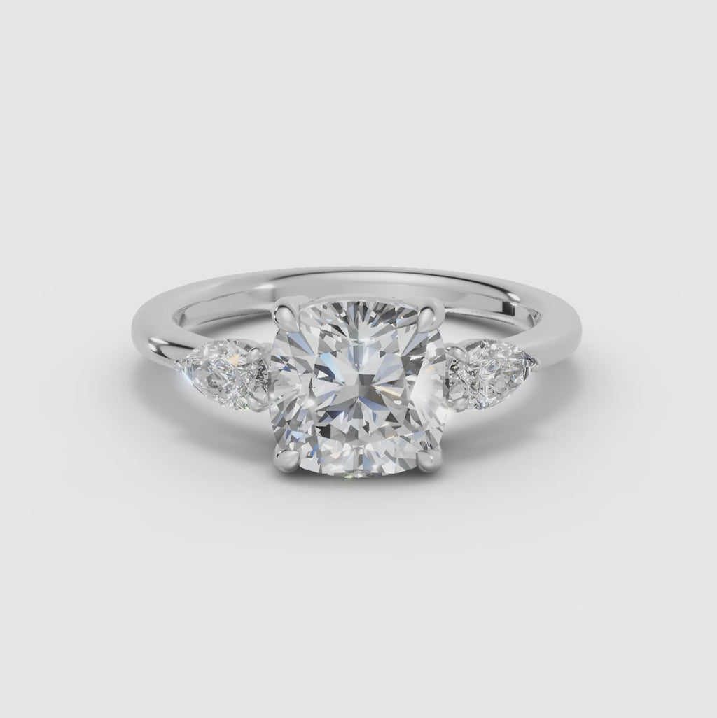 ELARA | Anillo trilogía cojín