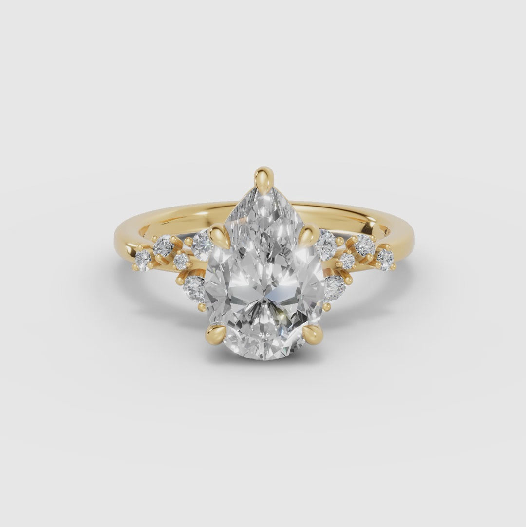 JASMINE | Anillo clúster pera